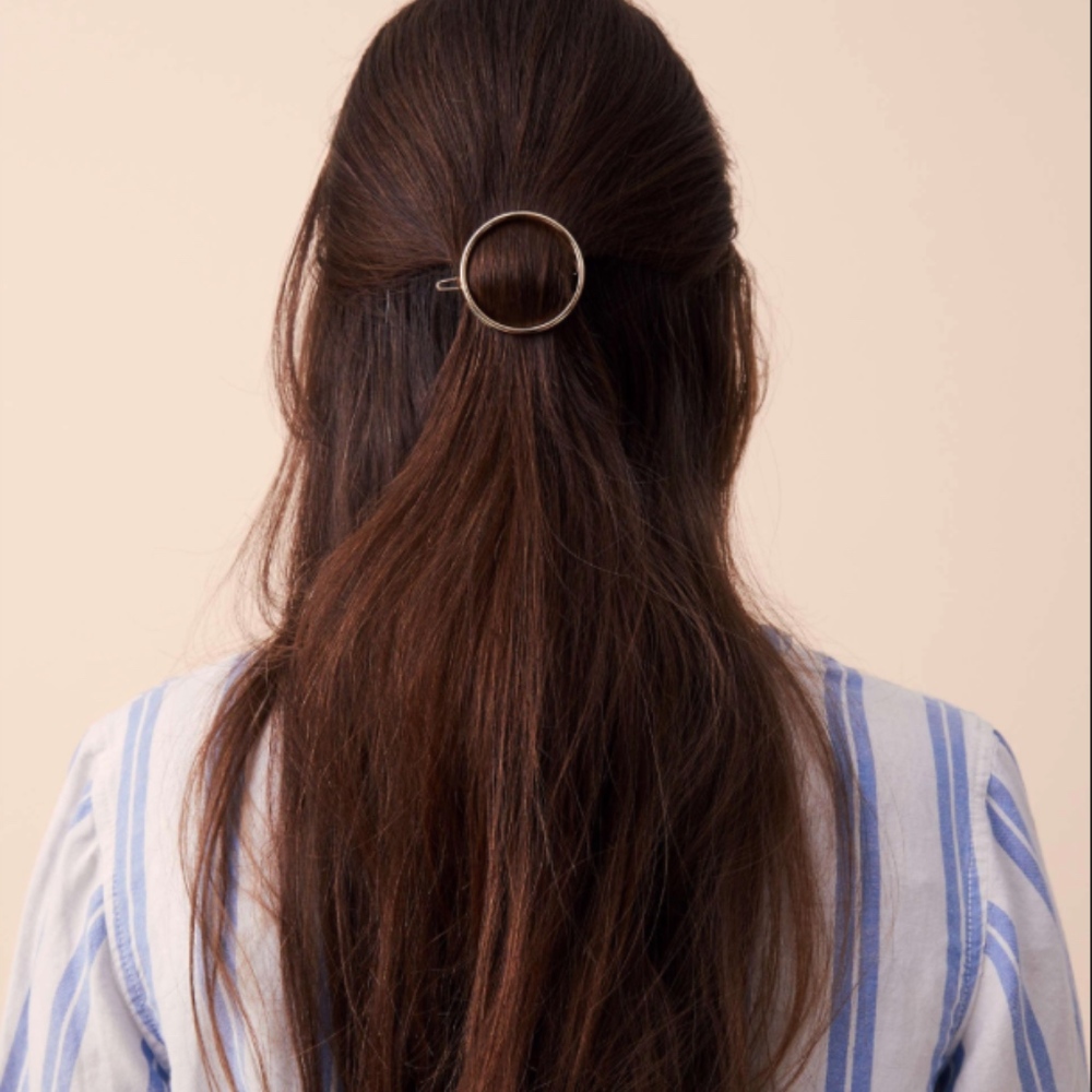 Gold circle Hair Clip, Hair Pin, Hair Barrette - Picture 5 of 6
